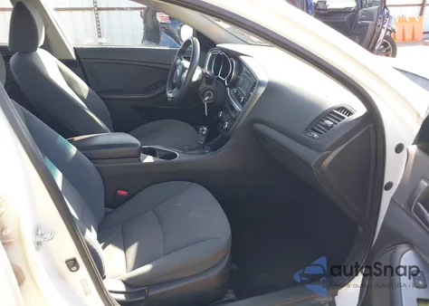 2015 Kia Optima Lx z USA, uszkodzony, nr VIN KNAGM4A74F5648438